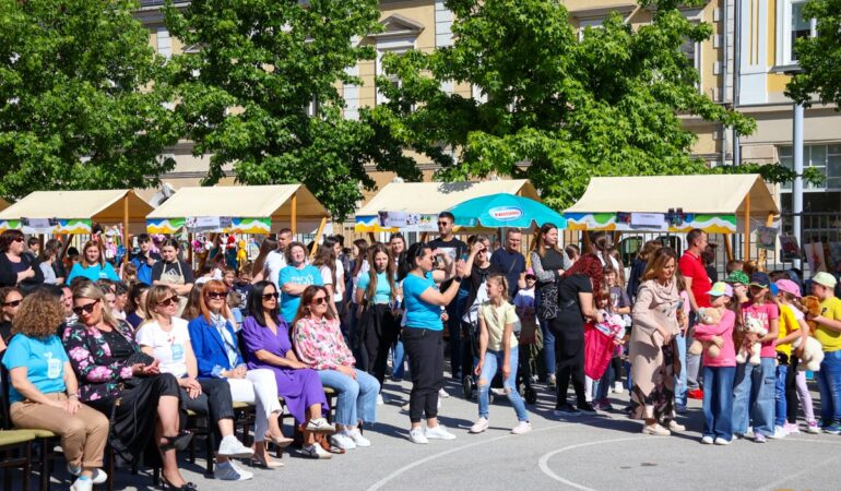 13. humanitarni sajam Marijini obroci u OŠ Antuna Kanižlića 