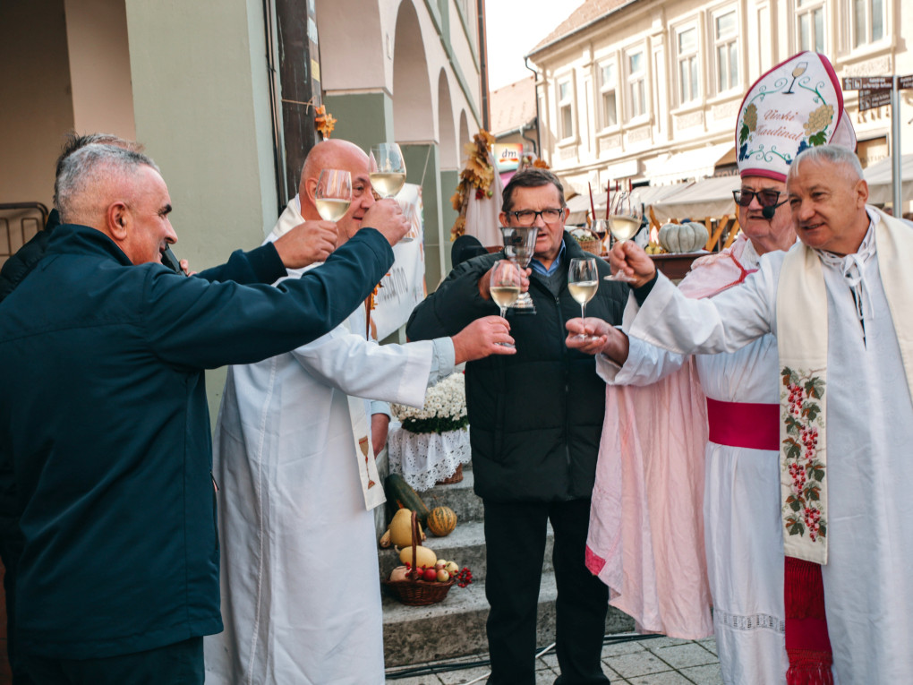 U sjajnom ambijentu u Požegi proslavljeno Martinje uz okuse jeseni