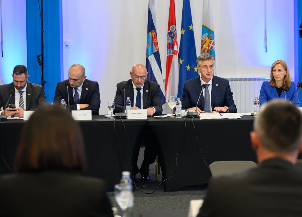 U DONJEM MIHOLJCU Gradonačelnik Miličević sudjelovao na 21. sjednici Savjeta za Slavoniju, Baranju i Srijem