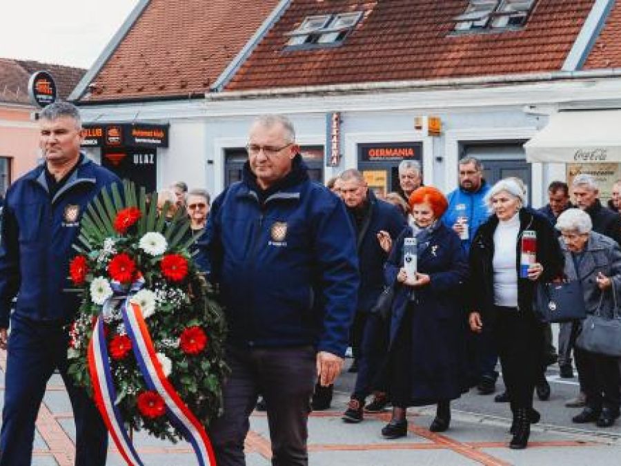 Uoči Dana sjećanja na žrtve Domovinskog rata i Dana sjećanja na žrtvu Vukovara i Škabrnje, u Požegi odana počast hrvatskim braniteljima
