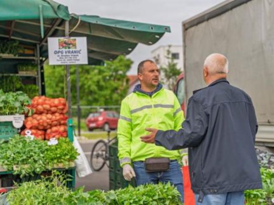 Komunalac Požega: Natječaj za rezervaciju prodajnih mjesta na Gradskoj tržnici