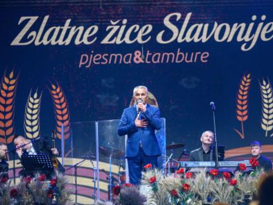 Uz večer novih tamburaških pjesama završilo 56. izdanje festivala Zlatne žice Slavonije 