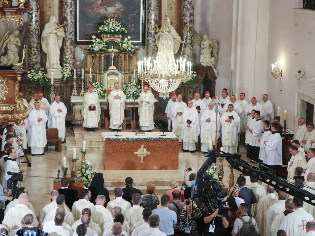 Biskupsko ređenje imenovanog požeškog biskupa msgr. Ive Martinovića
