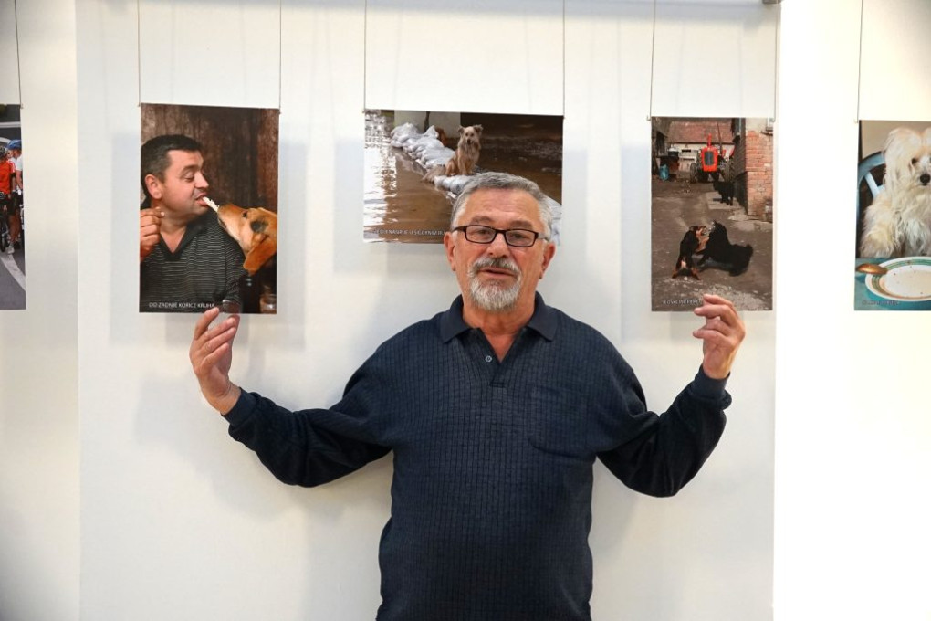 Otvorena izložba fotografija Dušana Mirkovića „Pasji život“ 