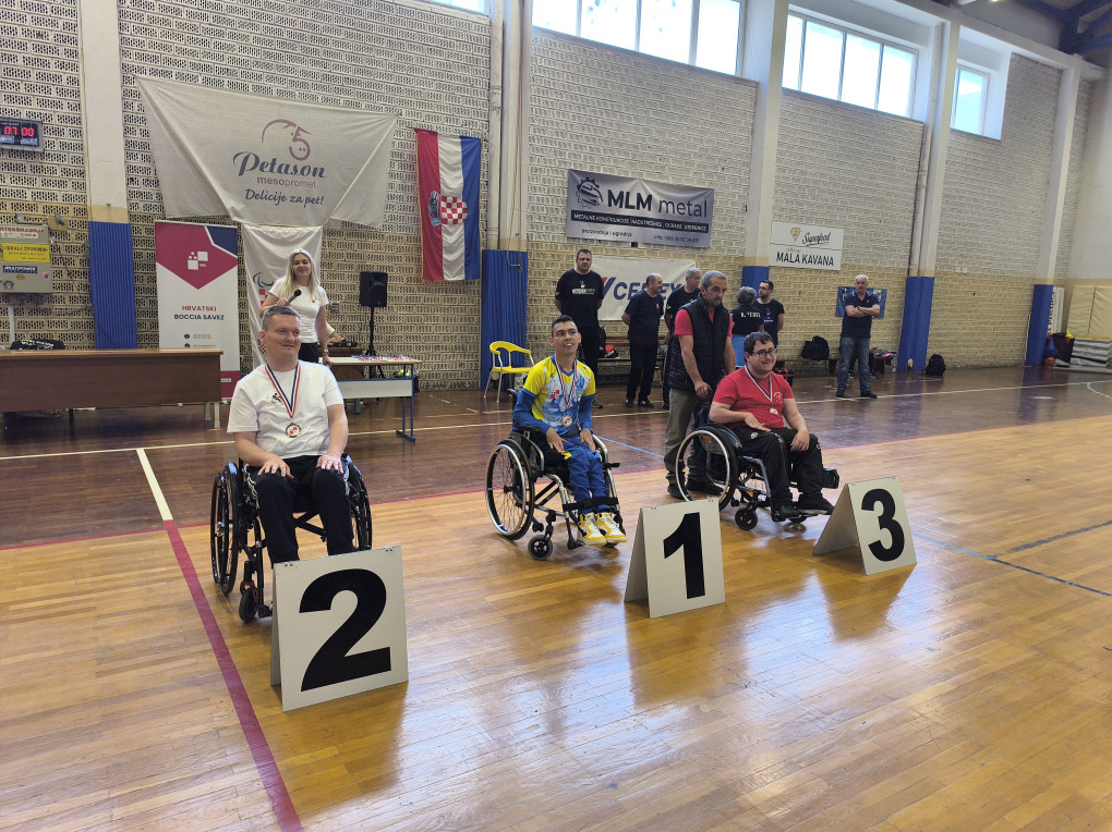 Parasportski Boccia klub "Nada" Požega ponovno uspješan u Splitu: Matej Pernar osvojio srebro!