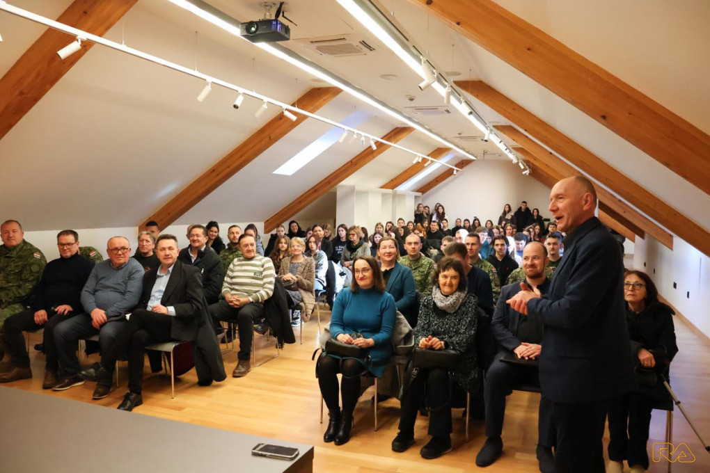 PREDAVANJE ZA MATURANTE O međunarodnom priznanju Republike Hrvatske i mirnoj reintegraciji Hrvatskoga Podunavlja