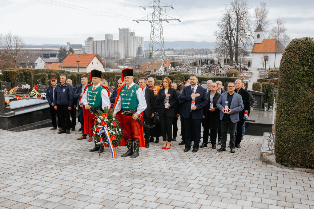Prijavkom Gradske straže i polaganjem vijenaca započelo obilježavanje Dana grada Požege