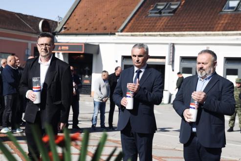 VRO BLJESAK Danas je u Požegi odana počast poginulim, nestalim i umrlim hrvatskim braniteljima