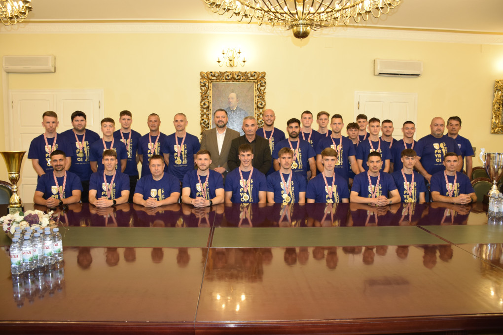 PRIJEM ZA PRVAKE Gradonačelnik Miličević ugostio igrače i upravu NK-a Slavonije, novog člana Druge nogometne lige