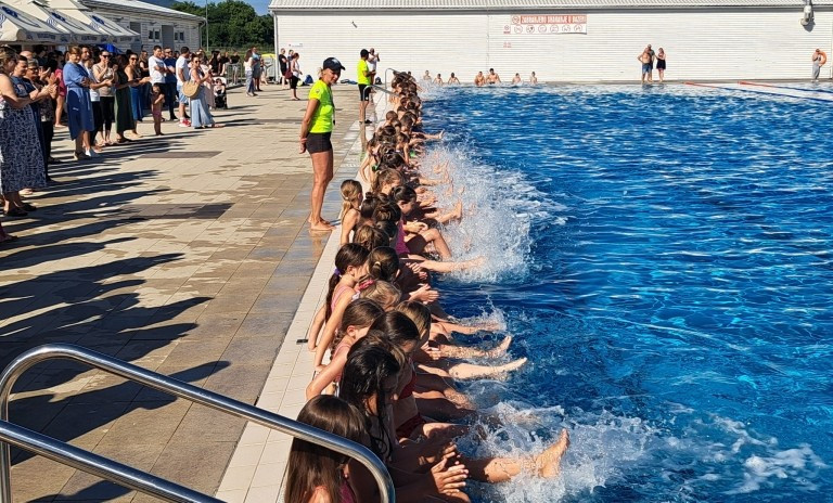 LJETNE AKTIVNOSTI Škola plivanja 2026. na Gradskim bazenima Požega