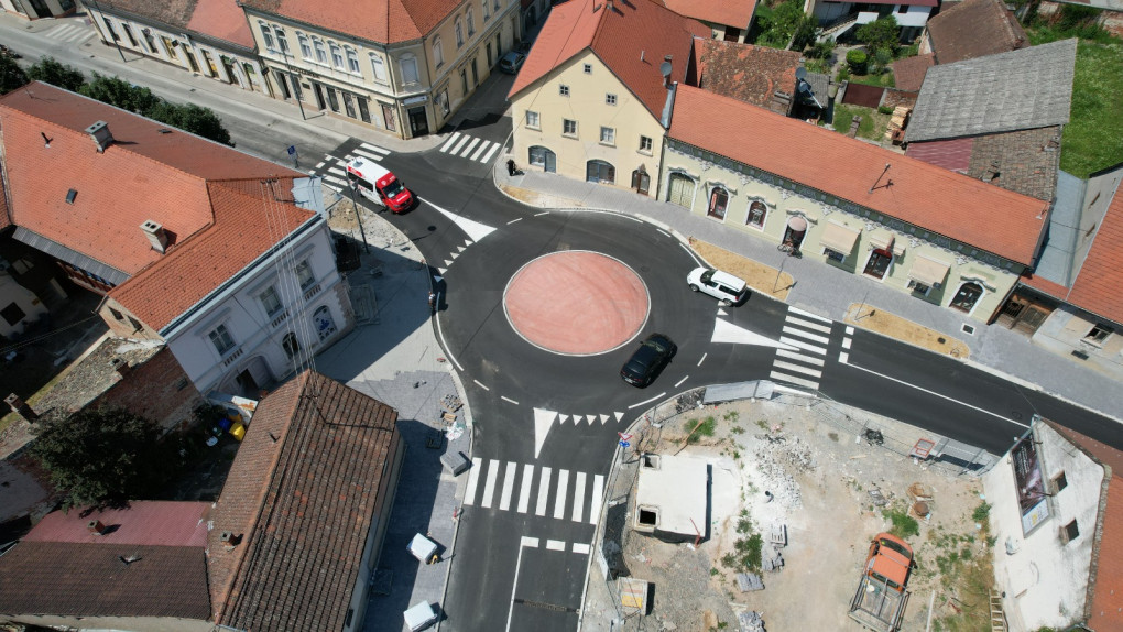 FOTO IZ ZRAKA Završeni radovi na zapadnom ulazu u središte Požege, slijedi uređenje okolnog prostora