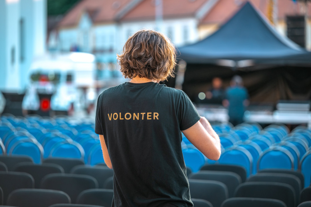 PRIJAVI SE! Postani volonter na najpoznatijem tamburaškom festivalu u Hrvatskoj - Zlatnim žicama Slavonije 2026.
