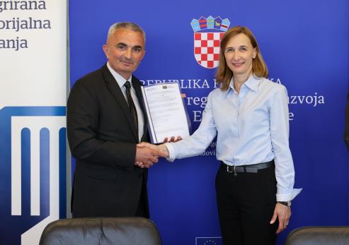 POTPISAN UGOVOR Požegi 10,7 milijuna eura za projekt revitalizacije povijesne jezgre grada