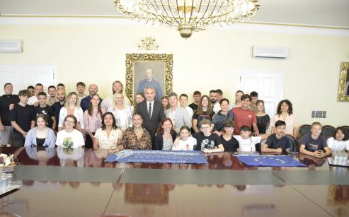 MEĐUNARODNI FESTIVAL Gradonačelnik Miličević ugostio mlade glazbenike iz Brazila, Francuske, Bugarske i Hrvatske