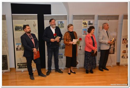 GRADSKI MUZEJ POŽEGA Gradonačelnik Miličević otvorio izložbu „1100 godina Hrvatskog Kraljevstva – tragovi i odjeci milenijske proslave na istoku Hrvatske“
