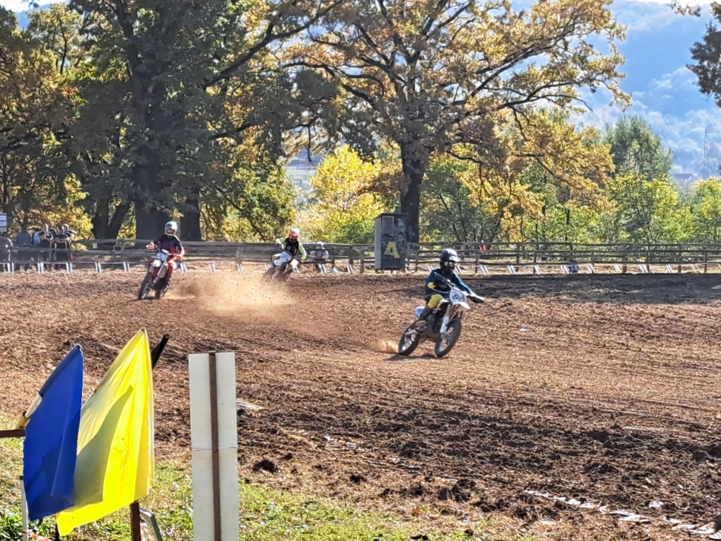 MOTOCROSS SPEKTAKL U POŽEGI Utrke na stazi Villare okupile ljubitelje adrenalina