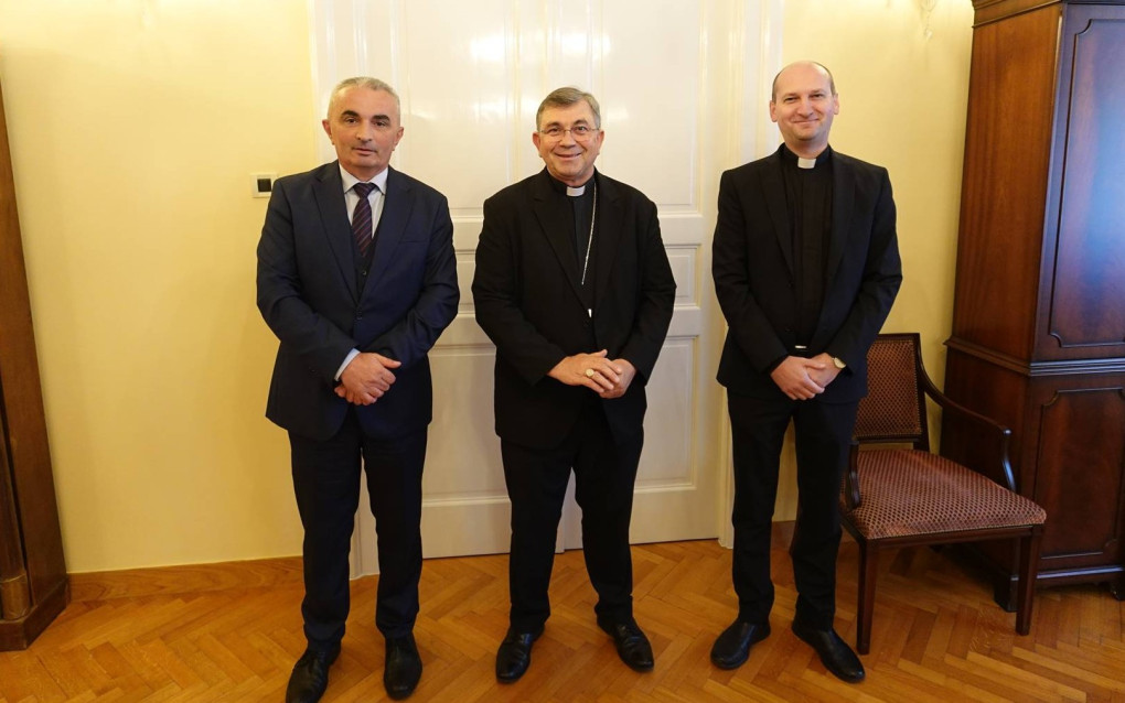 SURADNJA I ZAJEDNIŠTVO Gradonačelnik Miličević susreo se s požeškim biskupom Martinovićem
