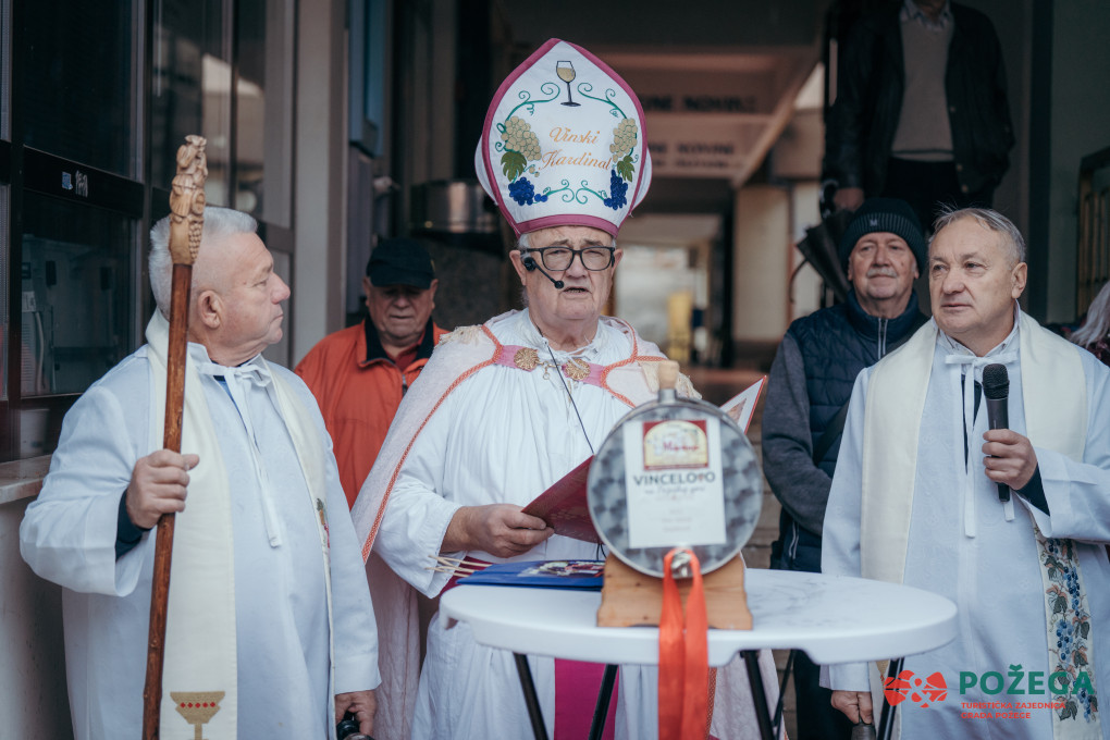 Okusi jeseni u Požegi - Kestenijada, Bučijada i Martinje u šetališnoj zoni 