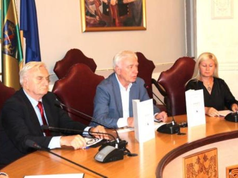 Predstavljena nova knjiga dr.sc. Josipa Fajdića o zaslužnim Ličanima u našoj znanosti i kulturi