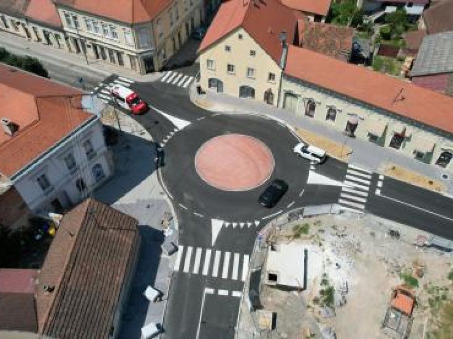 FOTO IZ ZRAKA Završeni radovi na zapadnom ulazu u središte Požege, slijedi uređenje okolnog prostora