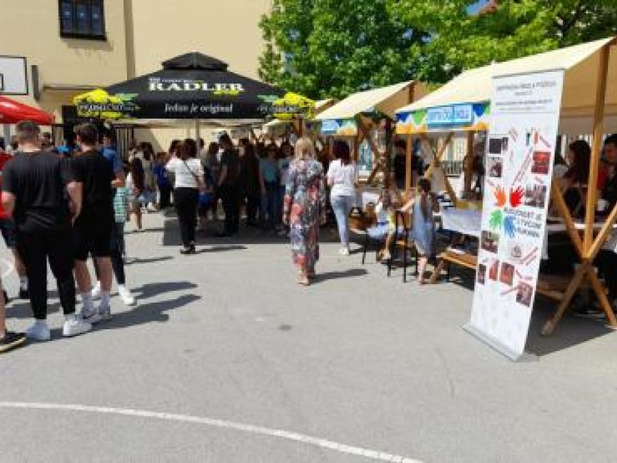 11. humanitarni sajam Marijini obroci u OŠ Antuna Kanižlića