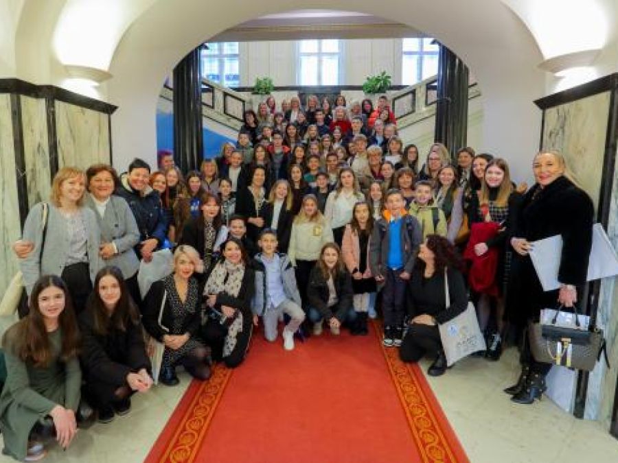 Vijećnici Dječjeg Gradskog vijeća prisustvovali sjednici u Hrvatskom saboru