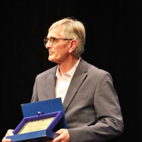 5f374158-7316-4605-9bc7-034c0a20de3d