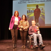 c926661e-4f55-4d65-945c-2bdcfdf225c6